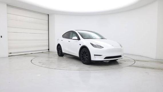 TESLA MODEL Y 2021 5YJYGDEE0MF096553 image